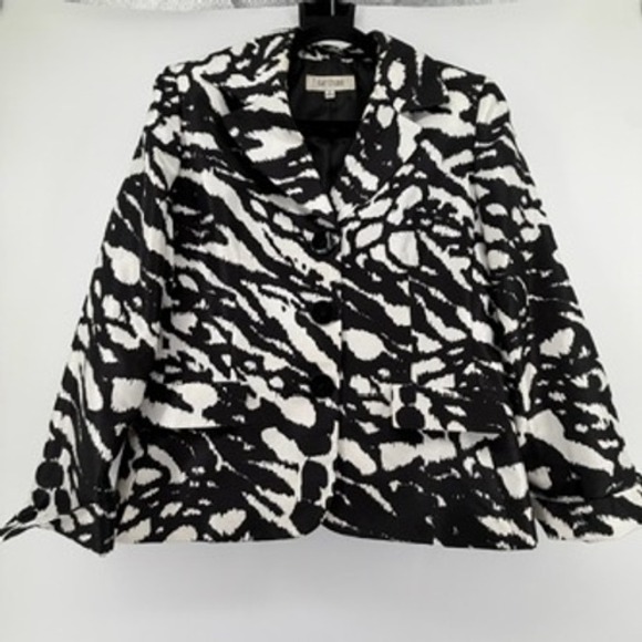 Suit Studio Jackets & Blazers - Suit Studio Kasper Blazer Womens 10 Black White Abstract Animal Print Jacket